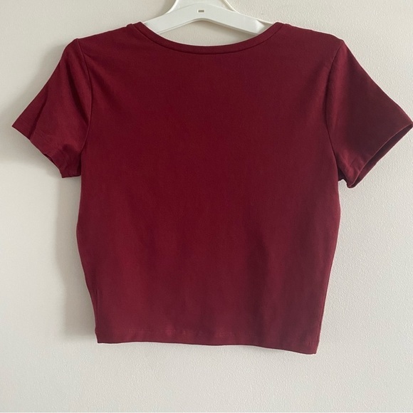 Wild FABLE NWT Baby Tee Basic T-Shirt V Neck Cropped Cotton - Picture 6 of 9